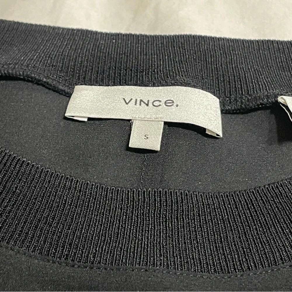 Vince Classic Black‎ Crew Neck Tee_5